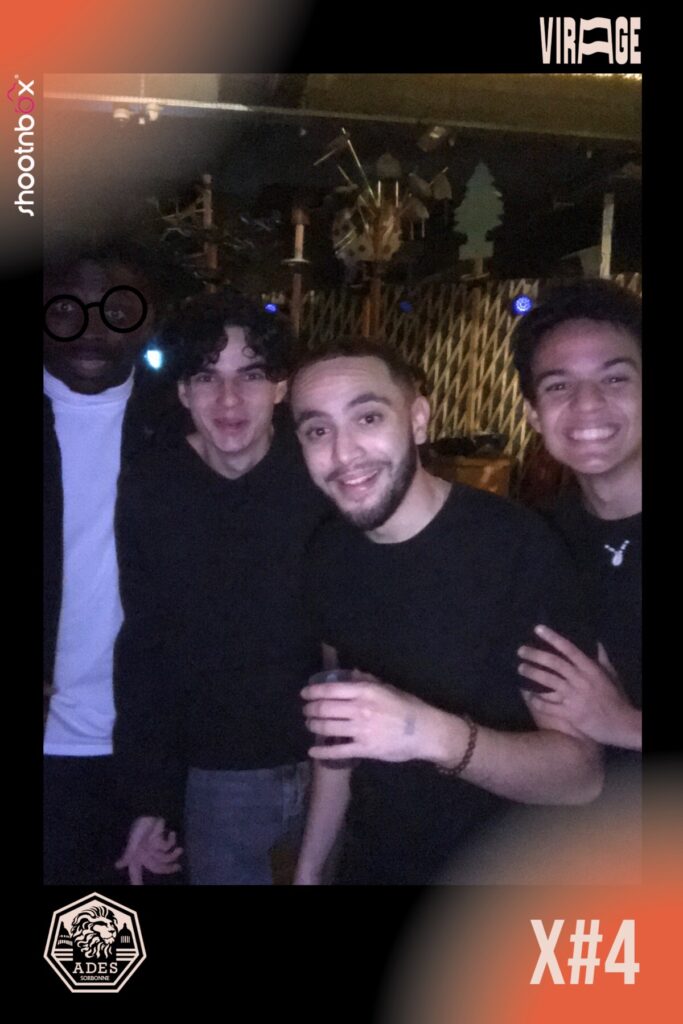 selfie photo booth ring shootnbox etudiant paris 1 ades sorbonne groupe de mecs