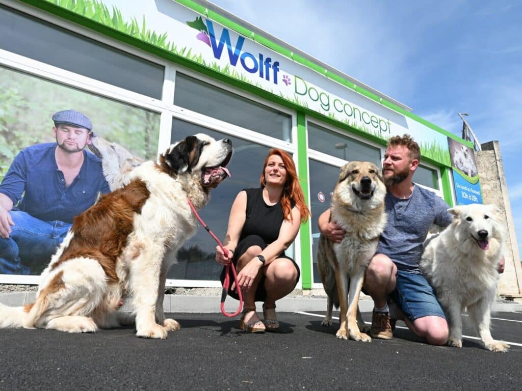 couple ensemble animalerie chien reportage