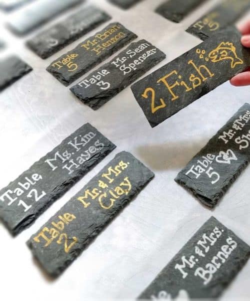 plan de table mariage ardoise écriture placer invité