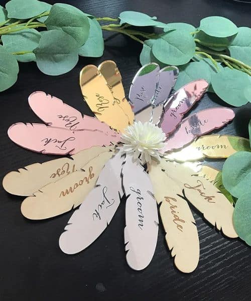 plan de table mariage plume couleur